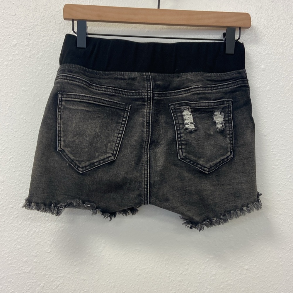 maternity shorts M image 2
